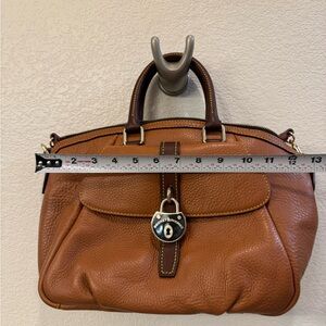 Dooney & Bourke Satchel EUC